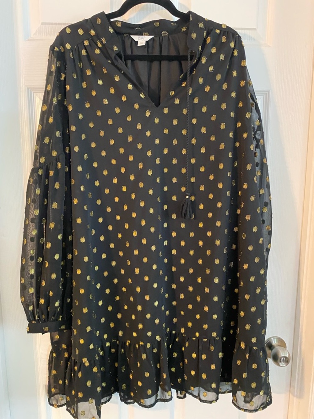 crown & ivy Black Long Sleeve Ruffle Hem Dress with Gold Dot Print